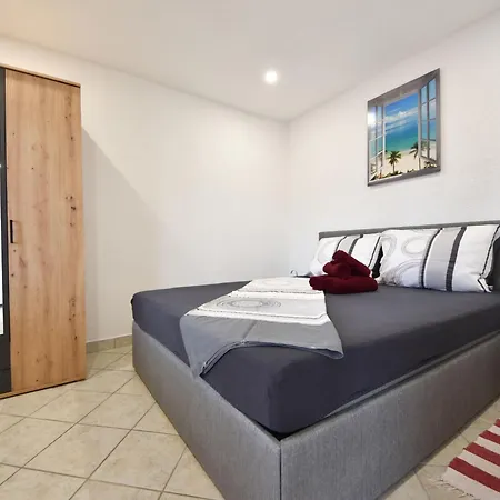 Appartamento By Interhome *