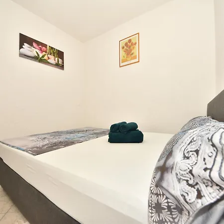 Appartamento By Interhome *