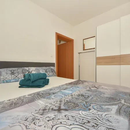 By Interhome Appartamento Obrovac