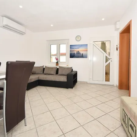 By Interhome Obrovac