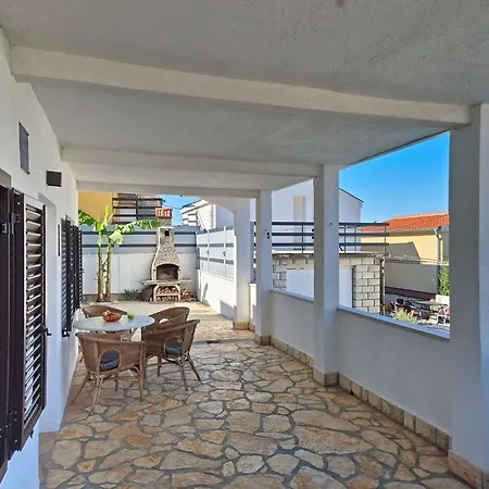 By Interhome Apartmán *