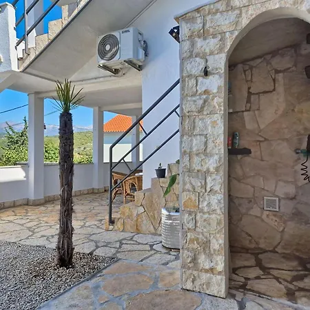By Interhome