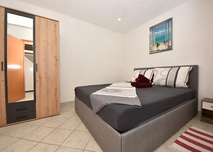 By Interhome * אוברובץ