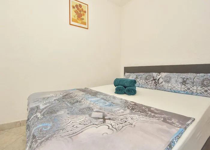 Apartamento By Interhome Obrovac