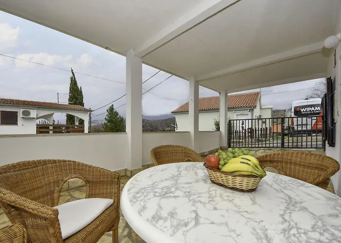 Apartamento By Interhome